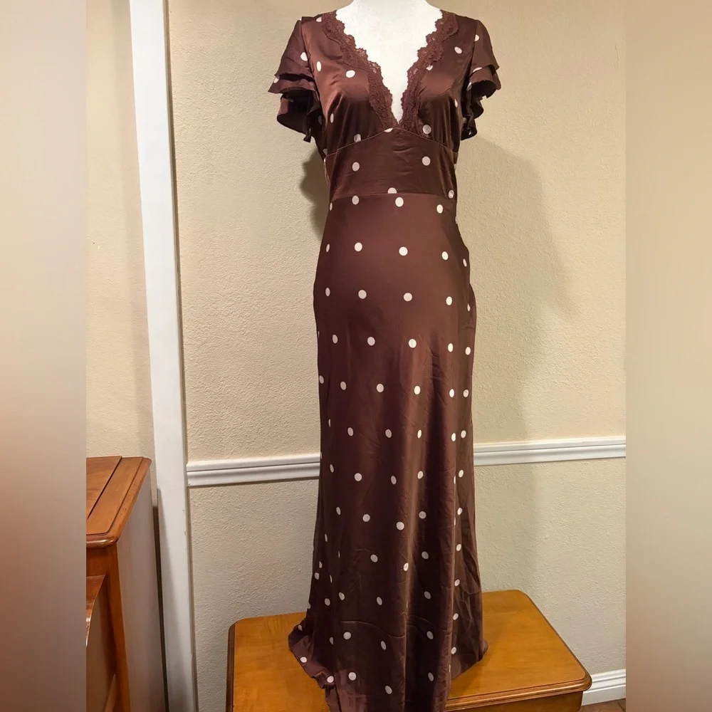 Petal & Pup Arella Brown Polka Dot Maxi Dress - Picture 4 of 16